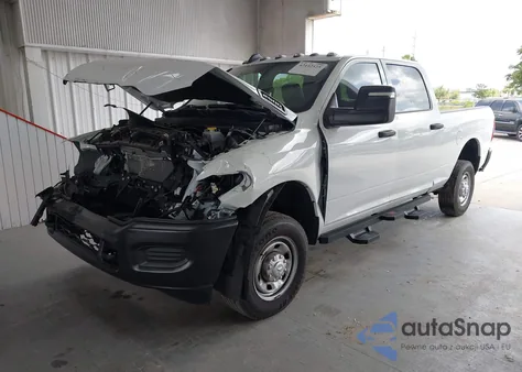 2024 Ram 2500 Tradesman 4X4 6'4 Box z USA, uszkodzony, nr VIN 3C6UR5CJ4RG267621